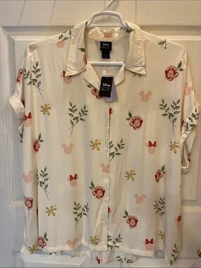 New with Tags Disney Cream Floral & Pink Mickey Motif Blouse